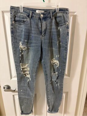 Judy Blue Light Blue Distressed Skinny Jeans